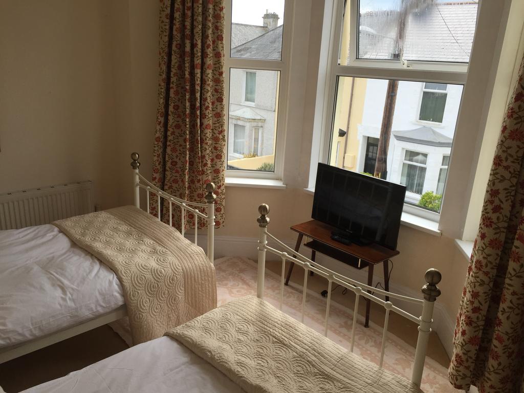 Cambridge House Bed & Breakfast Torpoint Eksteriør billede